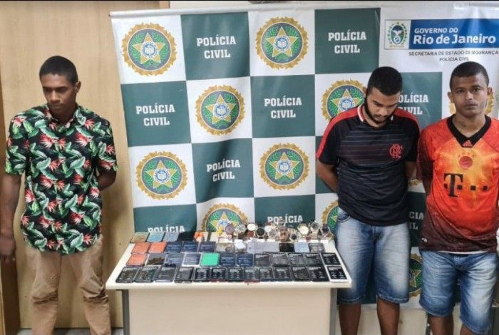 Trio é preso depois de furtar loja de celulares e relógios no Shopping Sulacap 