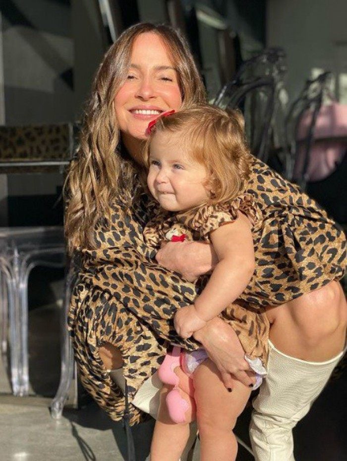 Claudia Leitte e a filha