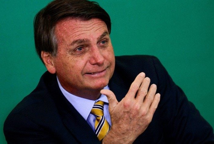 Bolsonaro questiona o sistema eleitoral
