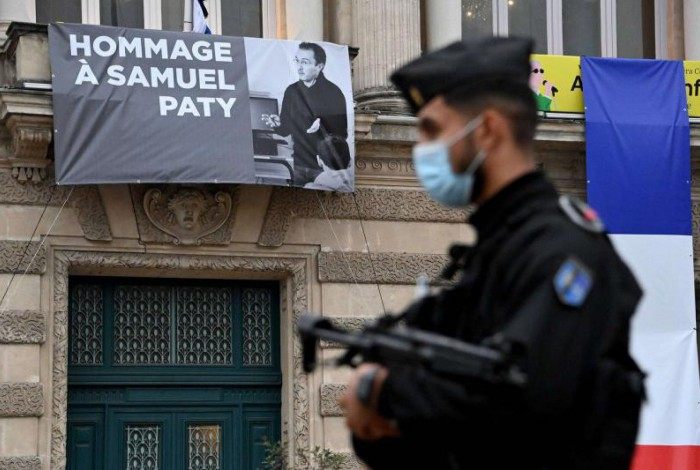 Professor francês foi decapitado em ato terrorista