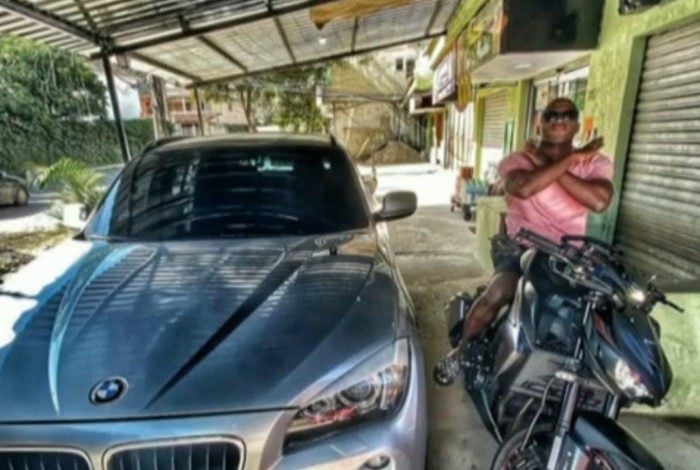 O policial militar Ronny Pessanha, preso na operação contra a milícia, ostentava vida de luxo na internet
