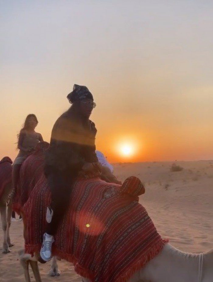 Ludmilla vai ao deserto de Dubai
