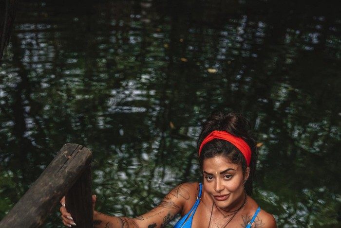 Aline Riscado em Tulum, no México