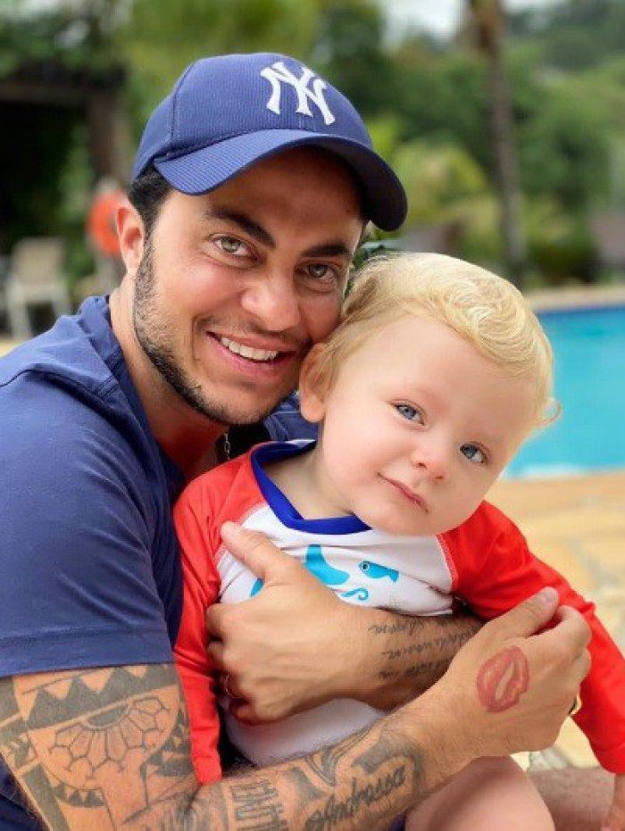 Thammy posta registro fofo com o filho - Reprodução do Instagram