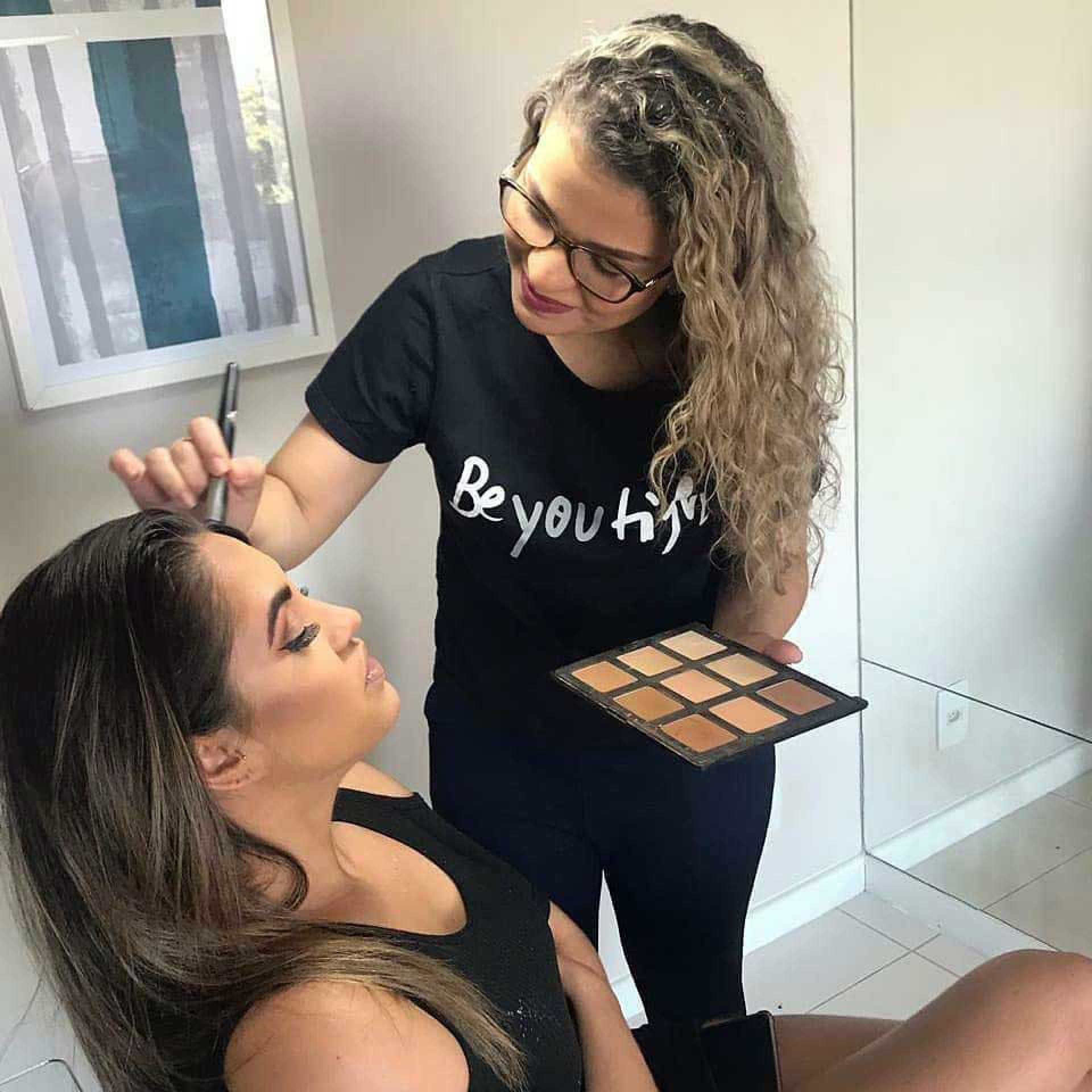 A universitária faz todos os atendimentos do local - Arquivo Pessoal