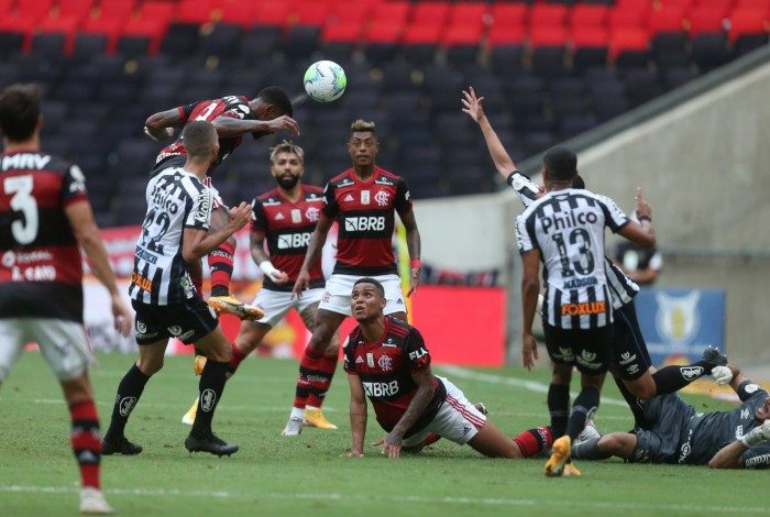 Flamengo derrotou o Santos por 4 a 1