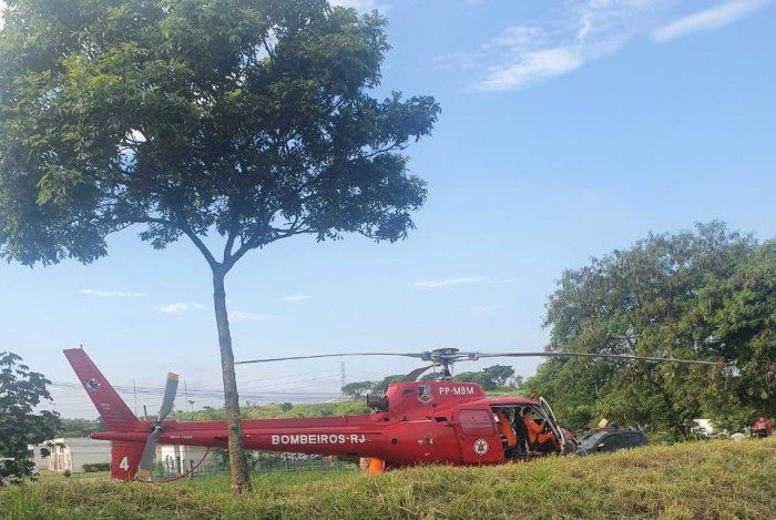 Acidente grave na Avenida Brasil deixa um morto e nove feridos