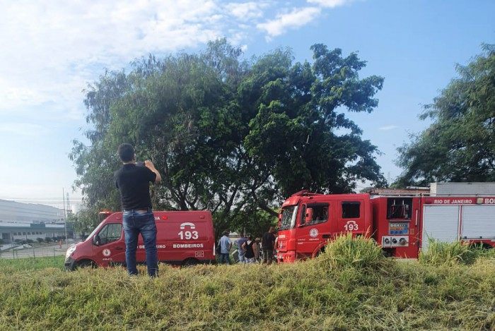 Acidente grave na Avenida Brasil deixa um morto e nove feridos