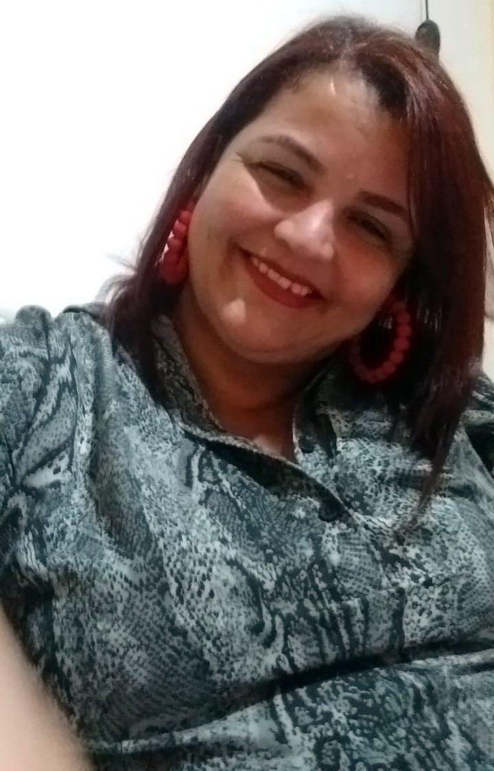 Elizabeth Barbosa tem 48 anos e é do Morro do Preventório - Arquivo Pessoal