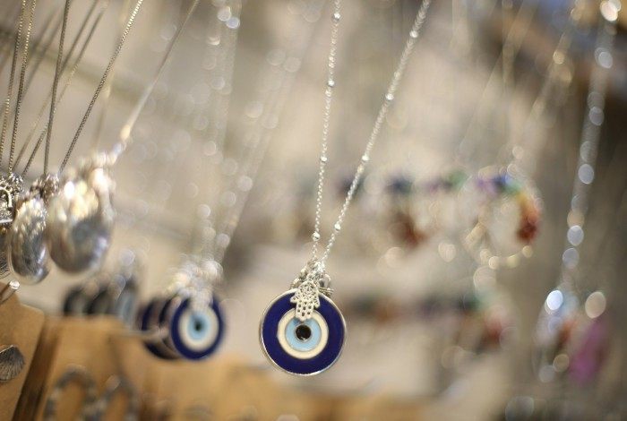 Colar por R$ 14,99 no varejo