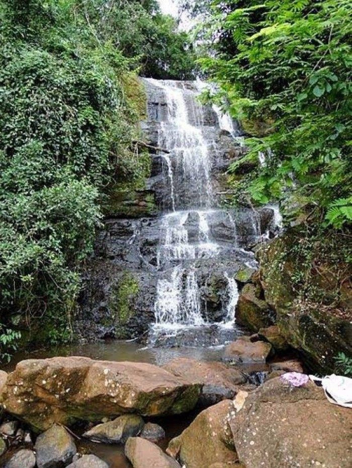 Jovem morre após cair da Cachoeira da Onça, de 10 metros de altura, em Marechal Cândido Rondon (PR) - Divulgação
