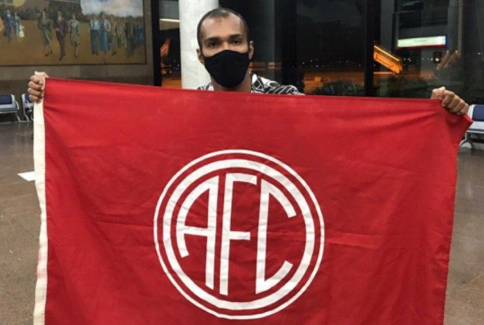 Richarlyson acertou com o América-RJ