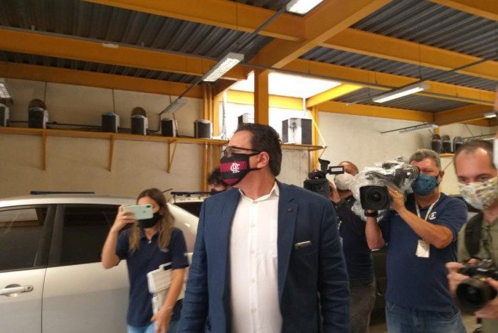 Vice-presidente Geral e vice-presidente Jurídico do Flamengo, Rodrigo Dunshee Abranches, chega a Decradi