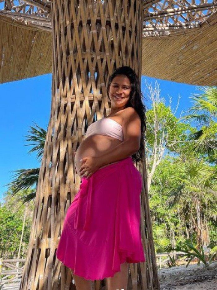 Simone
 - Reprodução