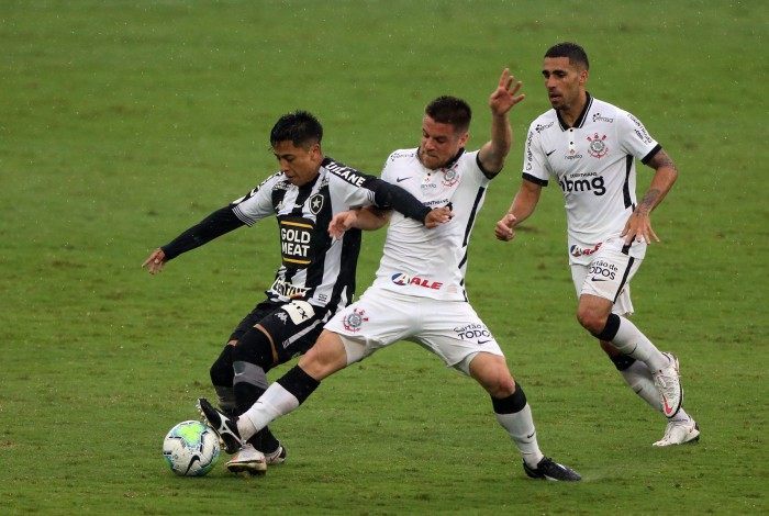 Botafogo X Corinthians pelo Campeonato Brasileiro, rodada 27.