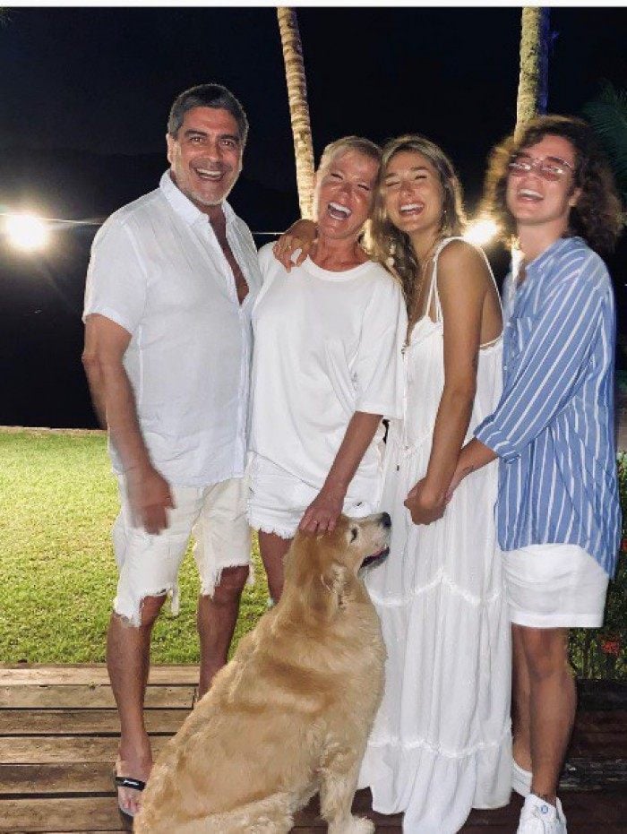 Junno, Xuxa, Sasha e Jo&atilde;o - reprodução do instagram