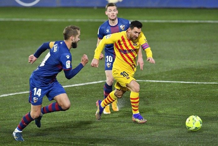 Em fim de contrato com o Barcelona, Messi é alvo de clubes do PSG e City na próxima janela
