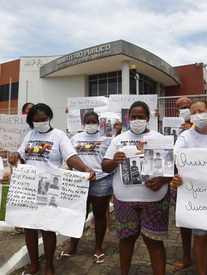 Lucas, Alexandre e Fernando desapareceram em dezembro do ano passado