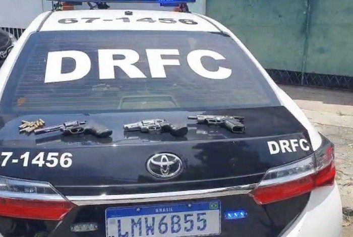 DRFC prende três e apreende armas e munições durante ação em Olaria