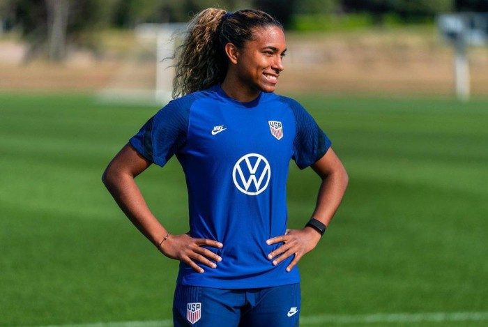 Tretacampeã mundial, a seleção feminina dos Estados Unidos passará a contar com o talento de Catarina Macario, brasileira naturalizada americana