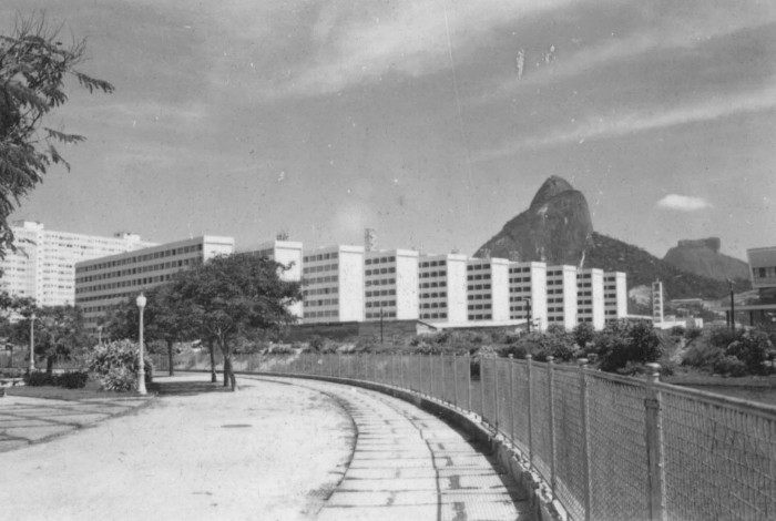Os 10 prédios do conjunto habitacional foram erguidos de 1955 a 1957 