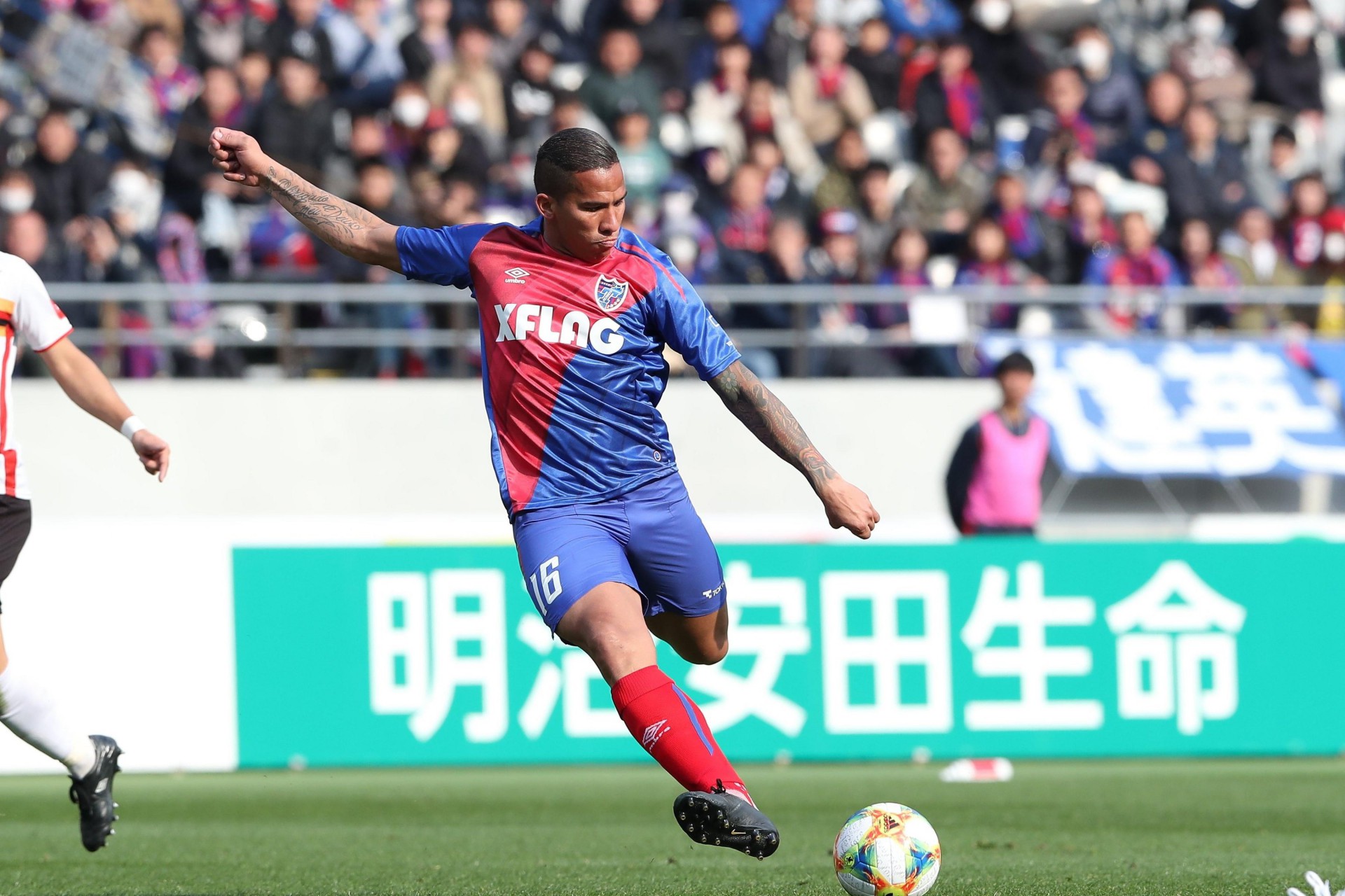 Jael deixa o futebol japon&ecirc;s e prioriza retorno ao Gr&ecirc;mio