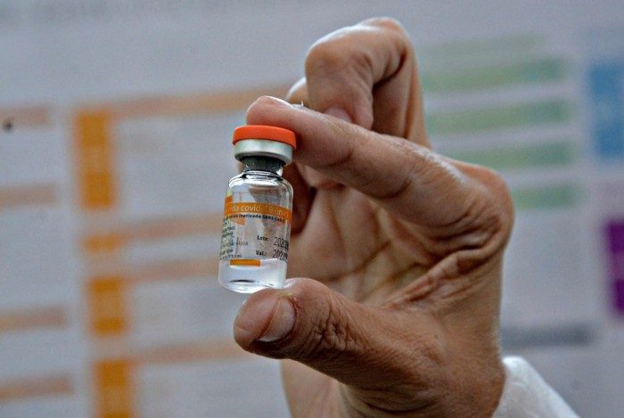 Volta Redonda receberá 2.690 doses da vacina de Oxford, segundo informações da prefeitura