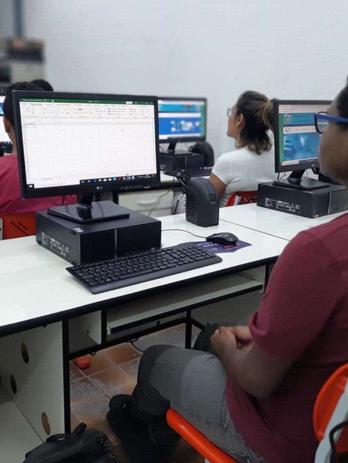 Fundec abre 20 mil vagas para cursos