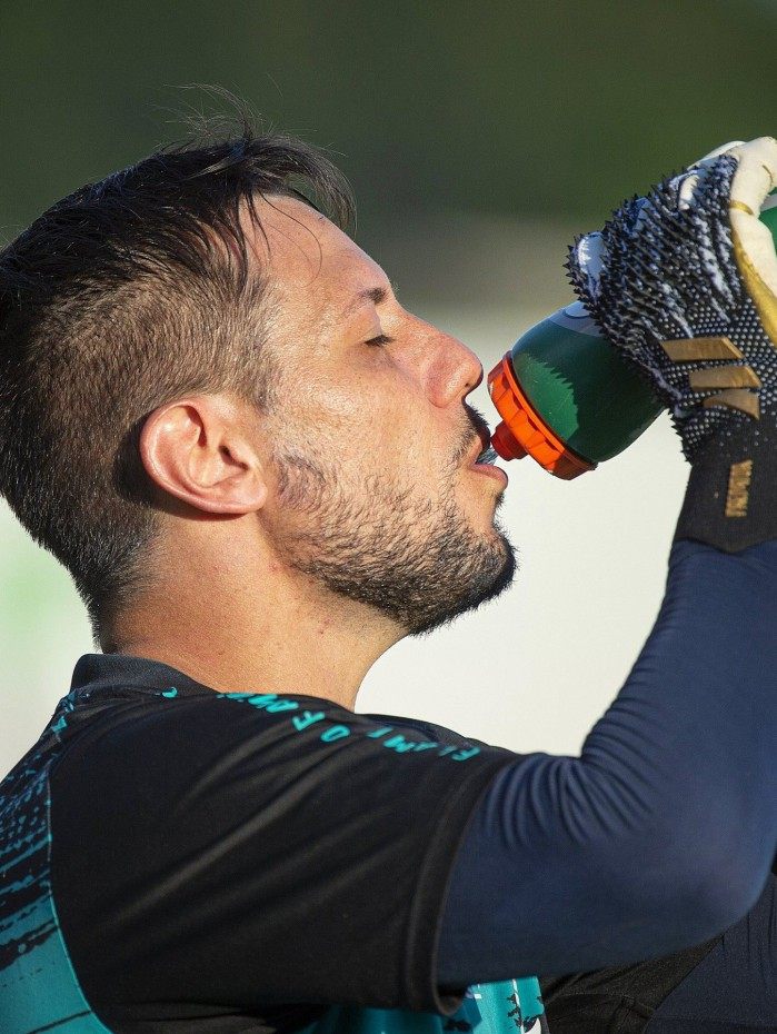 Diego Alves de volta aos treinos com os demais jogadores