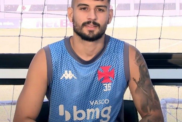 Ricardo Graça será titular do Vasco contra o Flamengo