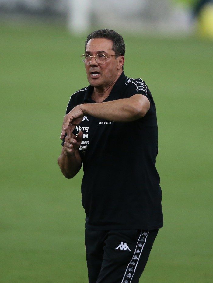 Luxemburgo ainda não definiu o time titular para o decisivo duelo contra o Fortaleza