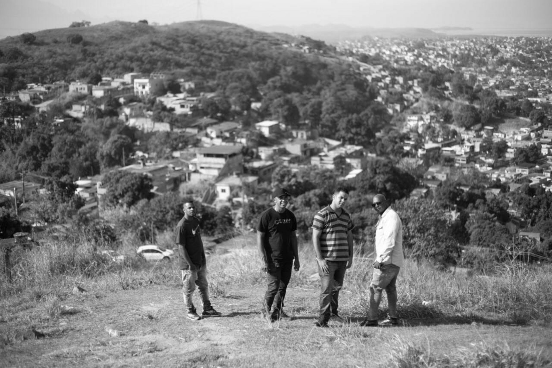 Os quatro amigos que fundaram a cooperativa (da esquerda para a direita): Edilson Souza, Fernando César, Leandro Marcelo e William Marcelo - Laís Dantas / Voz da Baixada