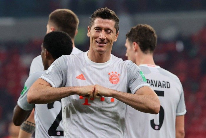 Lewandovski marcou os dois gols do Bayern contra o Al Ahly no Mundial de Clubes