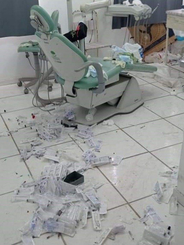 Consultórios de posto de saúde de São  Gonçalo foram invadidos e tiveram equipamentos depredados 