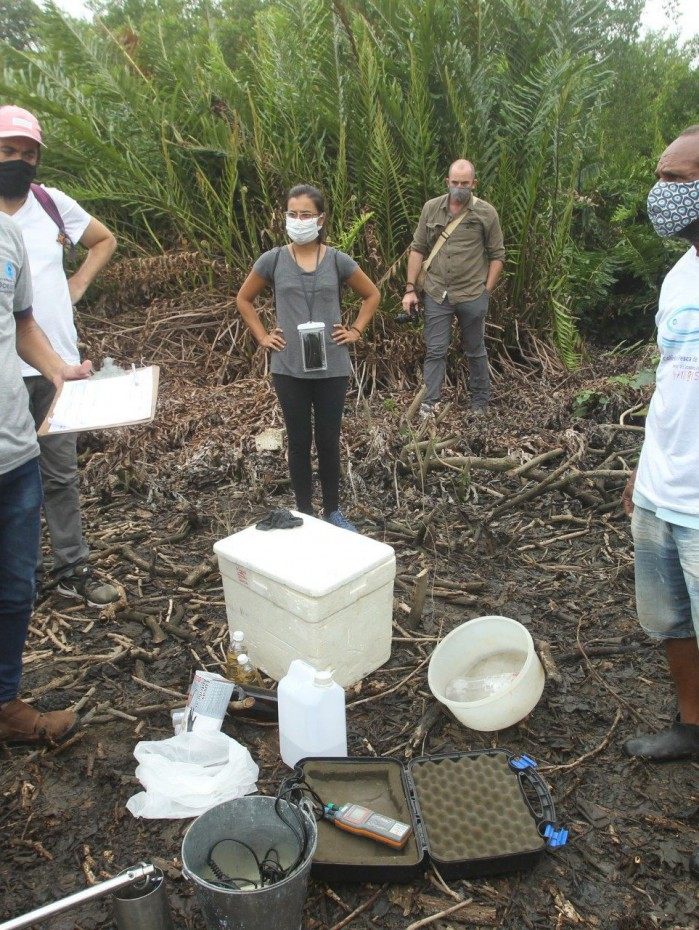 Vistoria técnica conjunta do Ministério Público Federal de São João de Meriti, coordenado pelo Procurador da República José Júlio Araújo, o Movimento Baía Viva e a Colônia de Pescadores de Duque de Caxias 