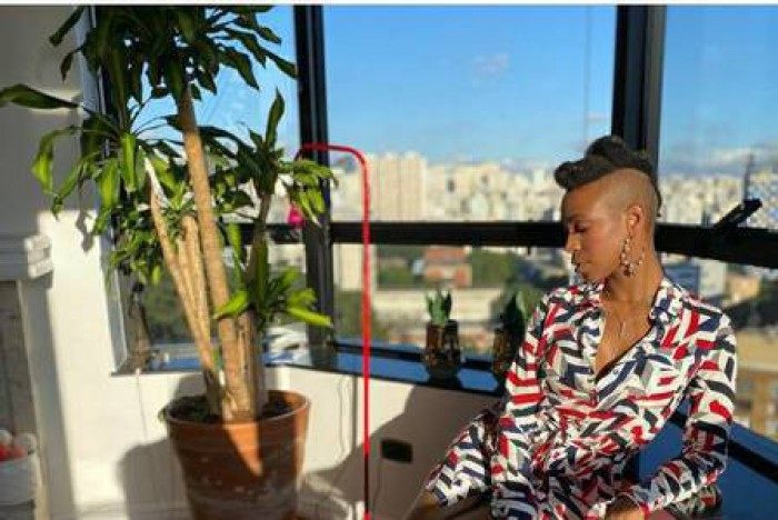 Karol Conk&aacute; tem o costume de postar fotos em seu apartamento duplex em S&atilde;o Paulo