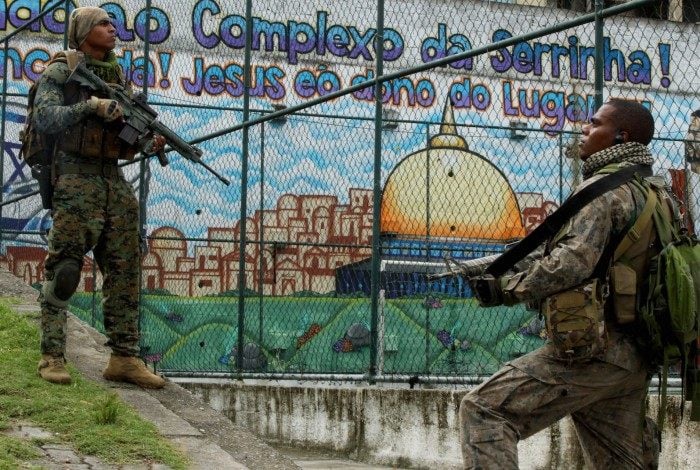 Polícia Civil e Bope fazem operação no Morro da Serrinha, em Madureira, Zona Norte do Rio