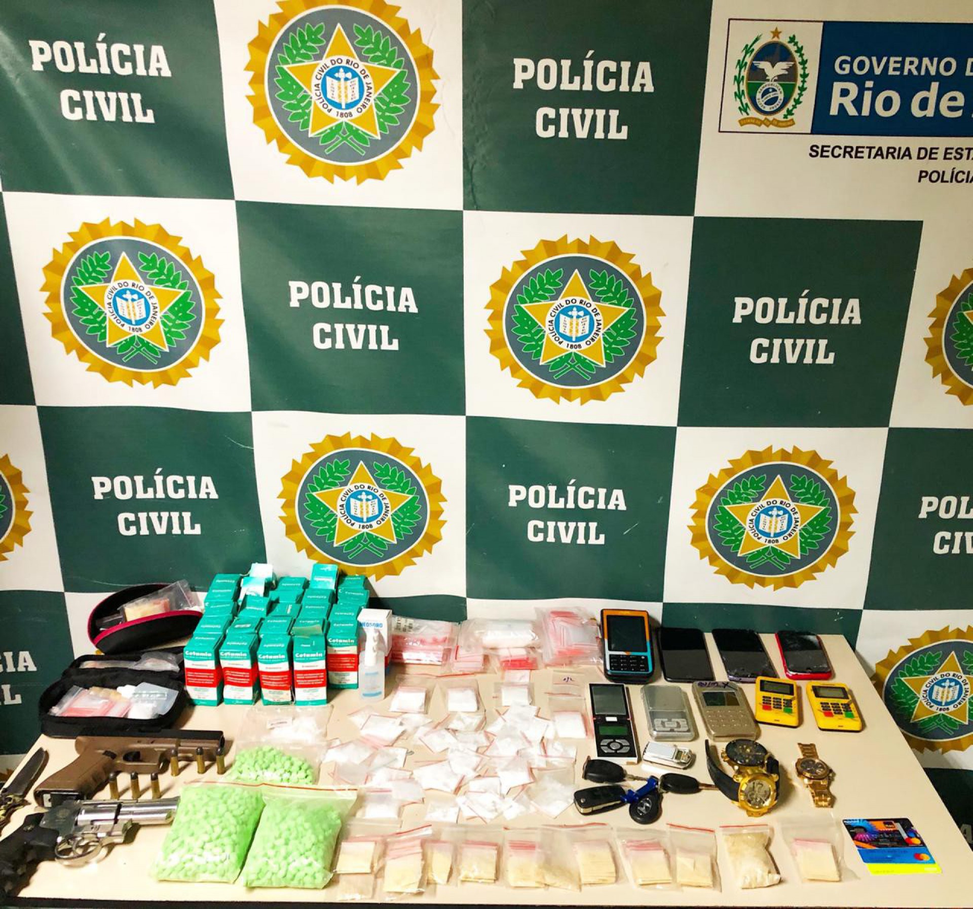 Droga apreendida pela Polícia Civil em Copacabana - Foto: Reprodução / Polícia Civil