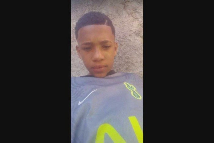 Familiares de Ray Pinto Faria, de 14 anos, acusam a Polícia Militar pela morte do jovem em comunidade na Zona Norte do Rio