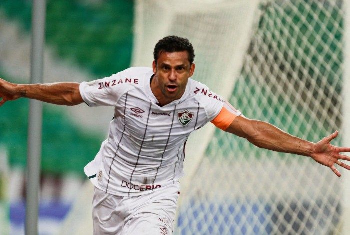 Rio de Janeiro - 25/02/2021 - Maracanã..Fluminense enfrenta o Fortaleza esta noite no Maracanã pela 38ª rodada do Campeonato Brasileiro 2020..FOTO: LUCAS MERÇON / FLUMINENSE F.C....IMPORTANTE: Imagem destinada a uso institucional e divulgação, seu.uso comercial está vetado incondicionalmente por seu autor e o.Fluminense Football Club.É obrigatório mencionar o nome do autor ou.usar a imagem....IMPORTANT: Image intended for institutional use and distribution..Commercial use is prohibited unconditionally by its author and.Fluminense Football Club. It is mandatory to mention the name of the.author or use the image....IMPORTANTE: Imágen para uso solamente institucional y distribuición. El.uso comercial es prohibido por su autor y por el Fluminense Football.Club. És mandatório mencionar el nombre del autor ao usar el imágen.