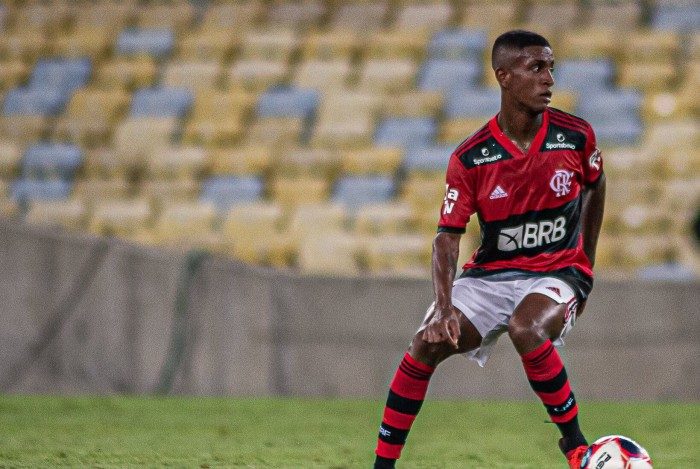 Flamengo empresta o meia Max ao Cuiabá até o fim da temporada | Flamengo |  O Dia