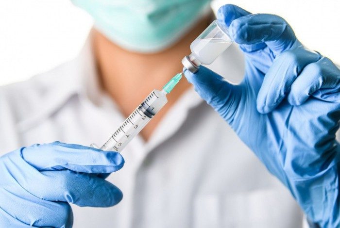 Documentos preveem a entrega dos imunizantes até dia 31 de dezembro de 2021