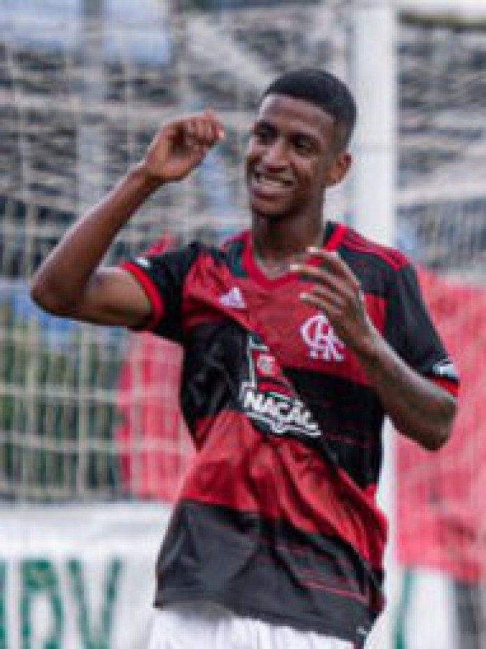 Jogador Max do Flamengo. Paula Reis/Flamengo