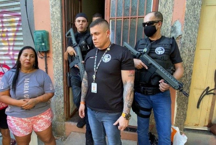 Gilmara Amorim faz parte de um grupo acusado de planejar e realizar mais de 10 assaltos à agências bancárias no Rio