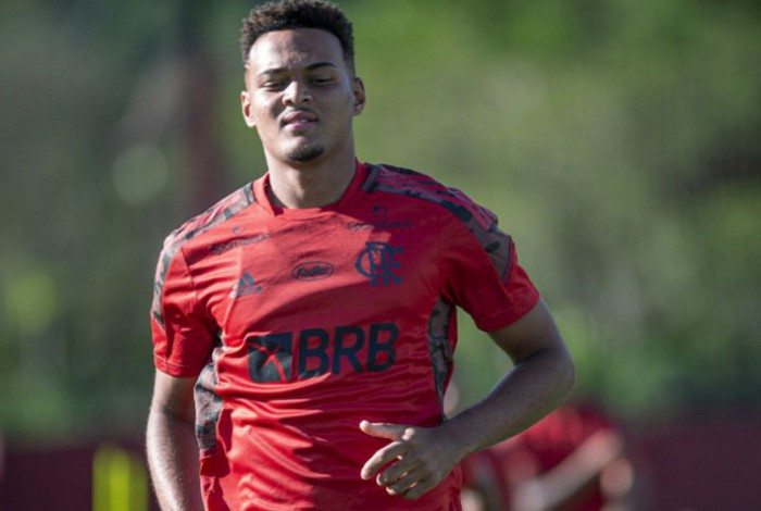 Rodrigo Muniz em treino no Flamengo
