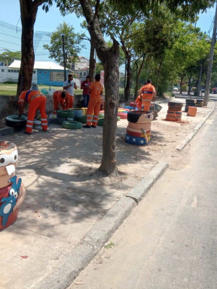 Comlurb erradica ponto cr&iacute;tico de descarte irregular na Ilha do Governador e inicia campanha de conscientiza&ccedil;&atilde;o