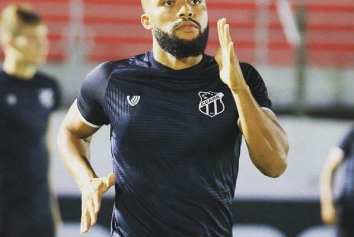 Samuel Xavier é o novo reforço do Fluminense para a lateral direita