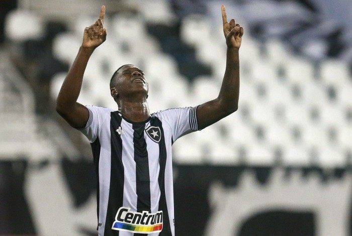 Matheus Babi fez dois gols