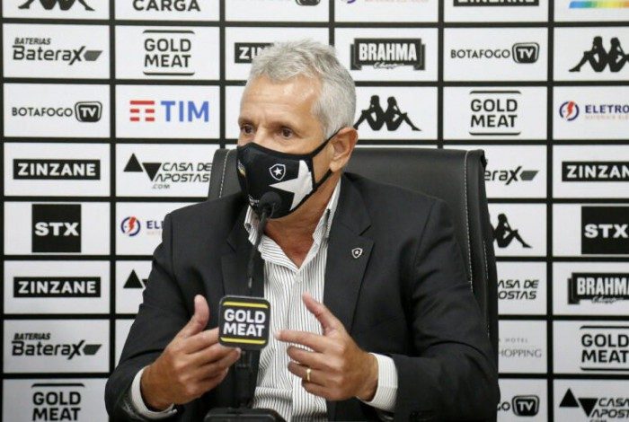  Vinicius Assumpção, dirigente do Botafogo