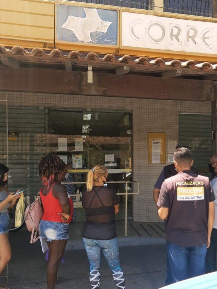 Foi lavrado um auto de constata&ccedil;&atilde;o concedendo prazo de 48 horas &uacute;teis para que sejam tomadas provid&ecirc;ncias de melhorias no atendimento